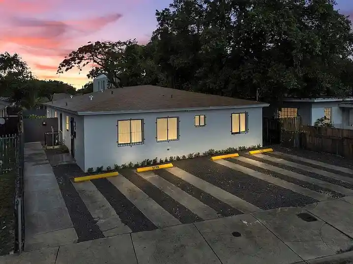 property line dispute who pays for survey