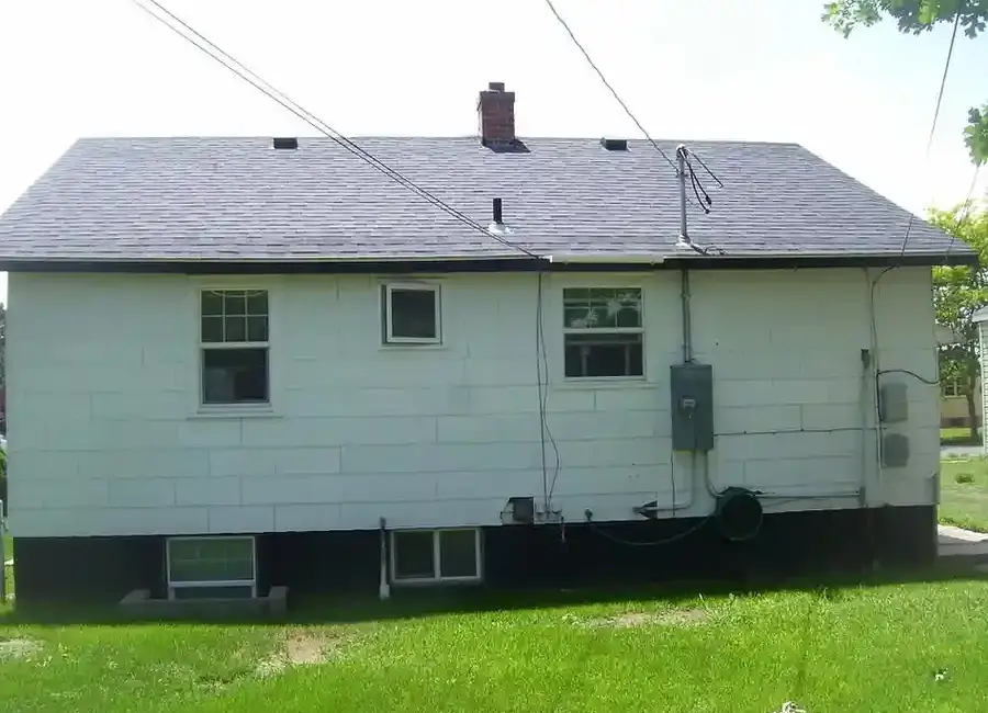 property line dispute who pays for survey