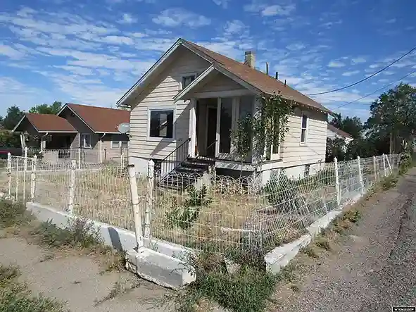 zip code in laramie wyoming