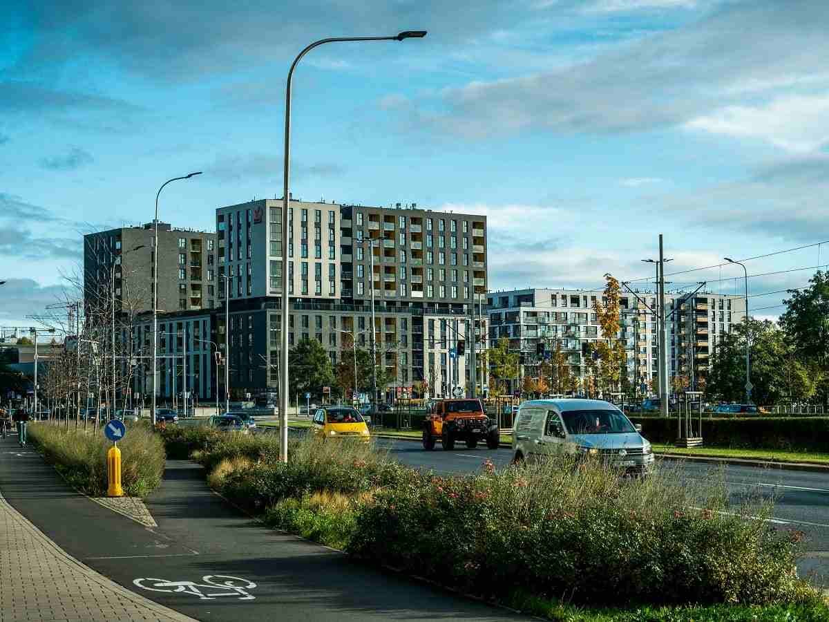 I Lived in Ponte City Apartments. Here's The Reality No One Tells You !