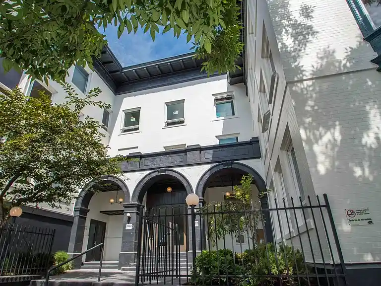 jackson apartments seattle