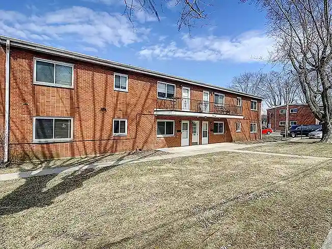 legacy village apartments