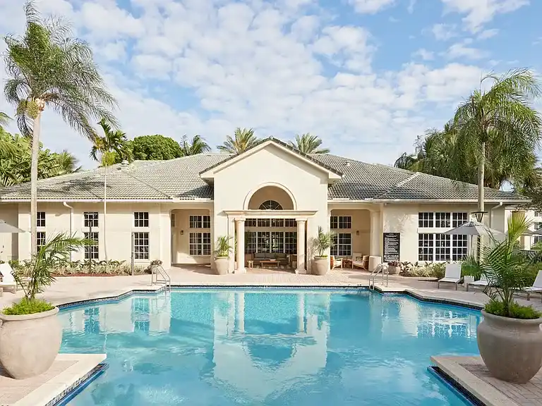 new river cove apartments (3)