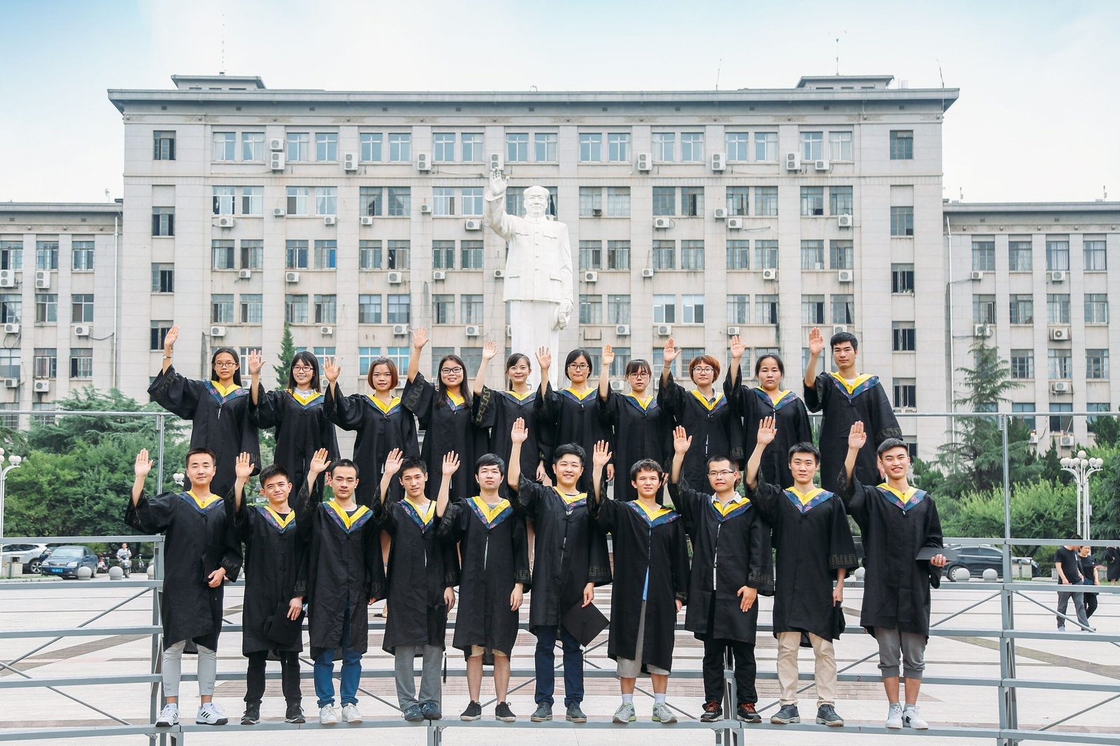 Top 10 Fully Funded Scholarships for International Students in 2026